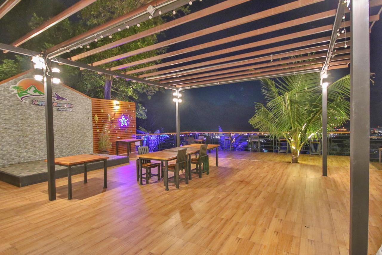 Happy Mountain Airport Resort Nai Yang Beach Eksteriør bilde